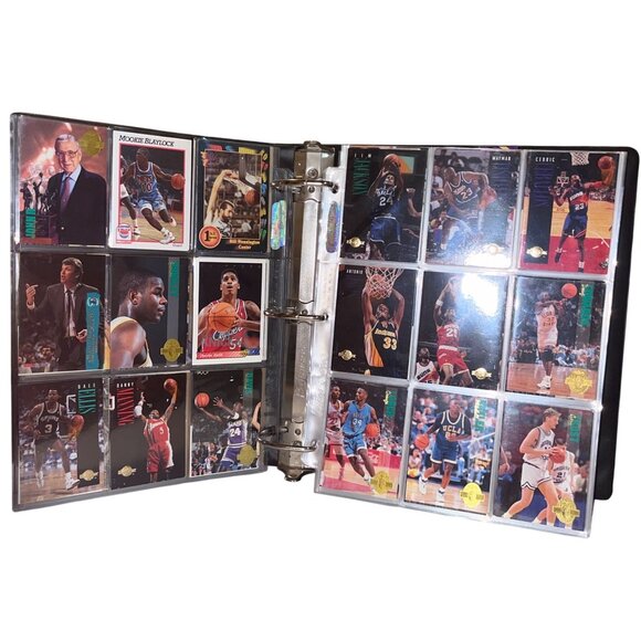 VTG Card Binder w/ Assorted Basketball & Hockey Cards, approx 609 cards - Picture 3 of 13